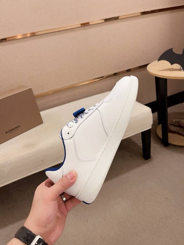 Factory price: synchronized with Burberry and top tier purchasing agents at the counter. Available in size: 38-44. Italian imported cowhide with fully imported sheepskin lining, sole: original factory special supply original sole, exclusive activity 