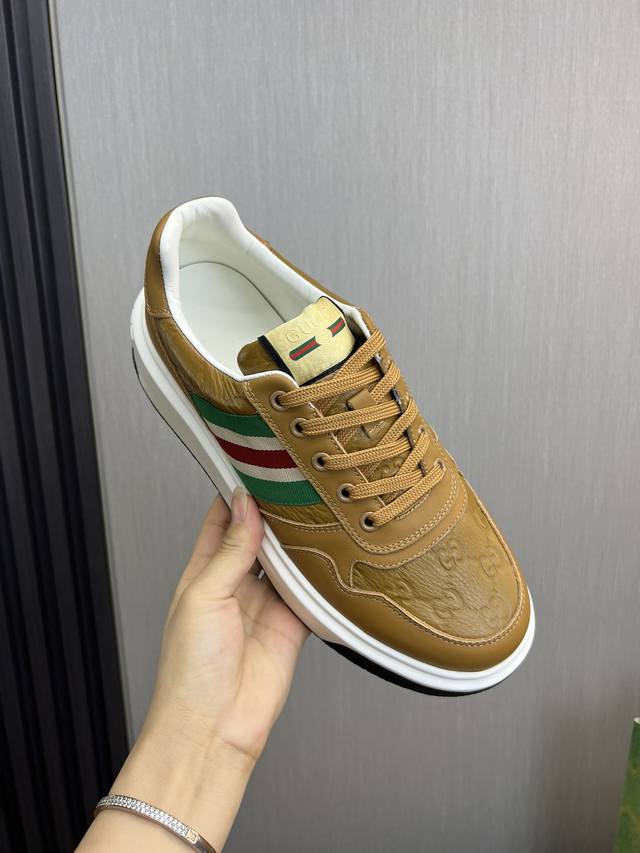 Factory price Gucci high-end quality original single shoe upper: Napa calf leather, lychee grain calf leather, computer embroidery brand totem interior: water dyed cowhide outsole: ultra light TPU rubber; Two tone molded outsole with ultra-high quali