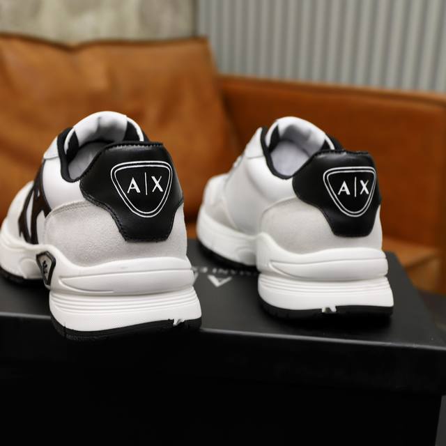 Brand: Armani ARM NI Standard Code: 38-44 45 Customized Grade: Same as on official website Material: Original cowhide fabric Comfortable and breathable inside lightweight and wear-resistant outsole Style Category: Men's fashionable casual shoes Runni