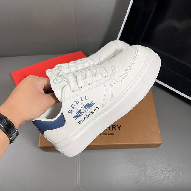 Real price without profit! The latest casual and fashionable men's shoes on Burberry's official website, with a popular and simple style, are exclusive to trendy men Unique official website latest brand element original decoration, fashionable and ge
