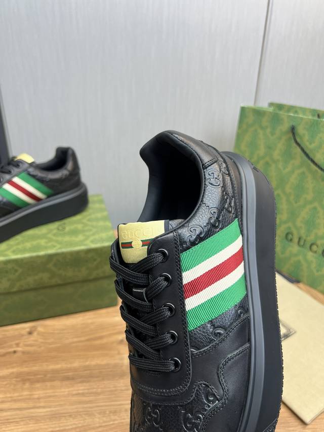 Factory price Gucci high-end quality original single shoe upper: Napa calf leather, lychee grain calf leather, computer embroidery brand totem interior: water dyed cowhide outsole: ultra light TPU rubber; Two tone molded outsole with ultra-high quali