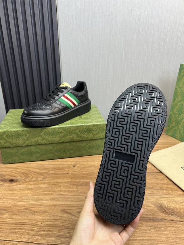 Factory price Gucci high-end quality original single shoe upper: Napa calf leather, lychee grain calf leather, computer embroidery brand totem interior: water dyed cowhide outsole: ultra light TPU rubber; Two tone molded outsole with ultra-high quali