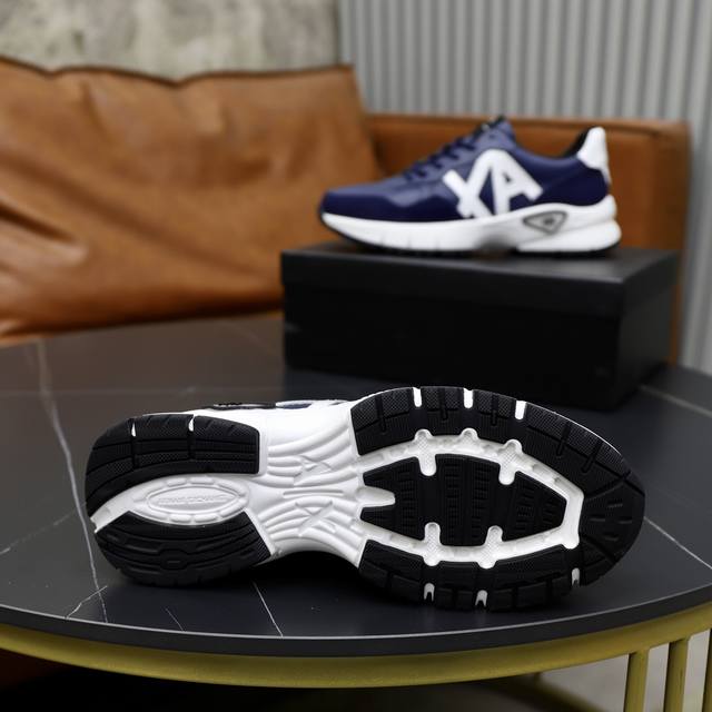 Brand: Armani ARM NI Standard Code: 38-44 45 Customized Grade: Same as on official website Material: Original cowhide fabric Comfortable and breathable inside lightweight and wear-resistant outsole Style Category: Men's fashionable casual shoes Runni