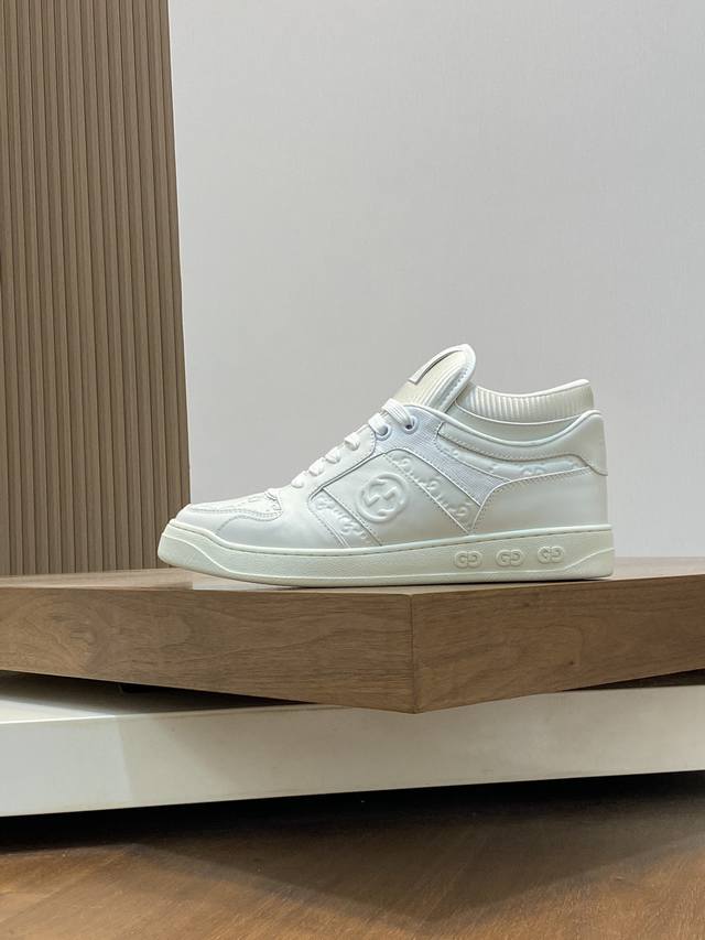 Gucci - High quality original - Upper: Nappa calf leather, Lychee grain calf leather, computer embroidery brand totem - Inner: Water dyed calf leather - outsole: Ultra light TPU rubber; Two tone molded outsole - Ultra high quality control workmanship