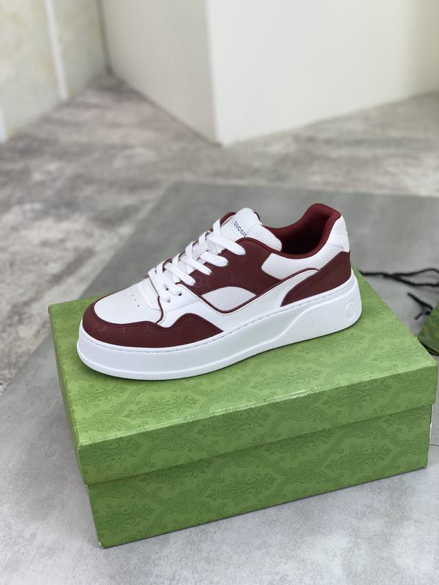 Factory price, real price, top of the line Gucci 24SS counter, latest couple style, thick soled Gucci white shoes, purchasing level Gucci's latest lightweight thick soled white shoes! Top tier chip version! Do you have the same feeling of 