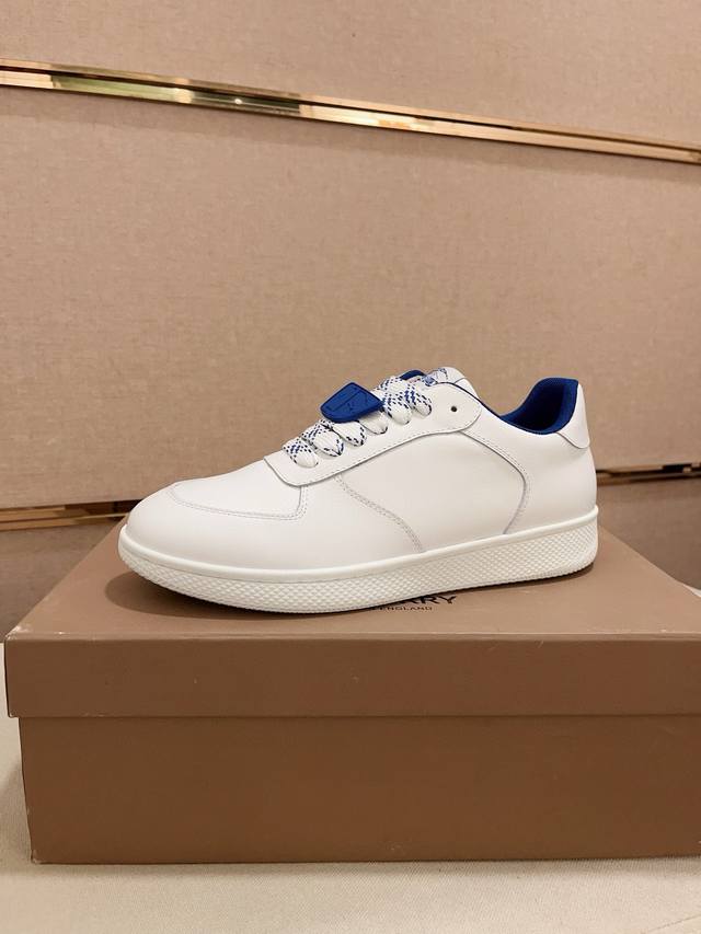 Factory price: synchronized with Burberry and top tier purchasing agents at the counter. Available in size: 38-44. Italian imported cowhide with fully imported sheepskin lining, sole: original factory special supply original sole, exclusive activity 