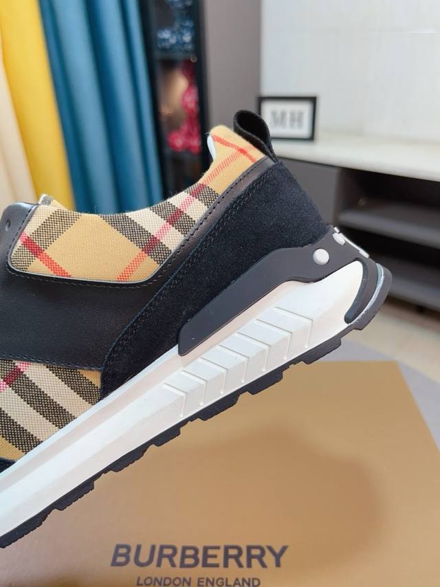 The factory price of Burberry Burbdrry's latest popular casual shoes with the same high version on the official website is the top brand luxury~purchasing agent. The upper is made of imported cowhide patchwork fabric, the original material is high-en