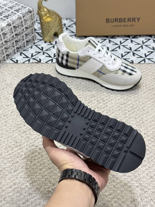 The new Burberry men's classic low cut sneakers, priced at actual factory price BURBERRY2024C, feature vintage plaid cotton paired with cowhide material for a refreshed interpretation, adorned with a refreshed brand logo. Made from sheepskin, durable
