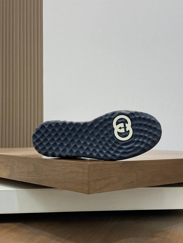 Gucci - High quality original - Upper: Nappa calf leather, Lychee grain calf leather, computer embroidery brand totem - Inner: Water dyed calf leather - outsole: Ultra light TPU rubber; Two tone molded outsole - Ultra high quality control workmanship