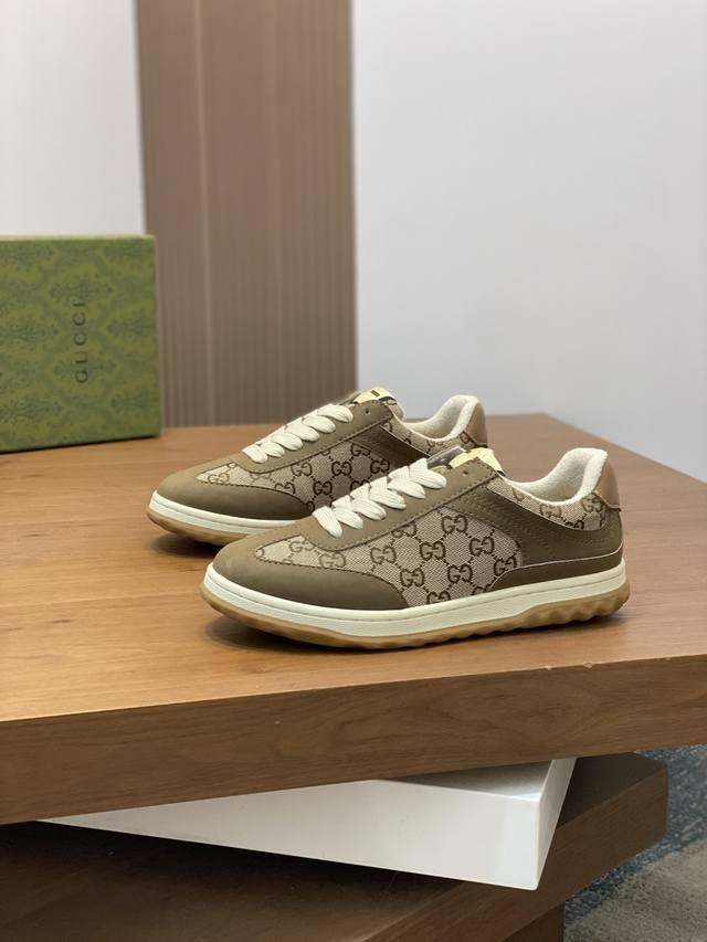 Gucci - High quality original - Upper: Nappa calf leather, Lychee grain calf leather, computer embroidery brand totem - Inner: Water dyed calf leather - outsole: Ultra light TPU rubber; Two tone molded outsole - Ultra high quality control workmanship