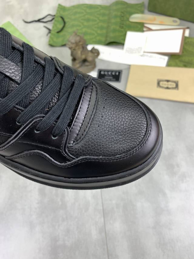 Factory price, real price, top of the line Gucci 24SS counter, latest couple style, thick soled Gucci white shoes, purchasing level Gucci's latest lightweight thick soled white shoes! Top tier chip version! Do you have the same feeling of 