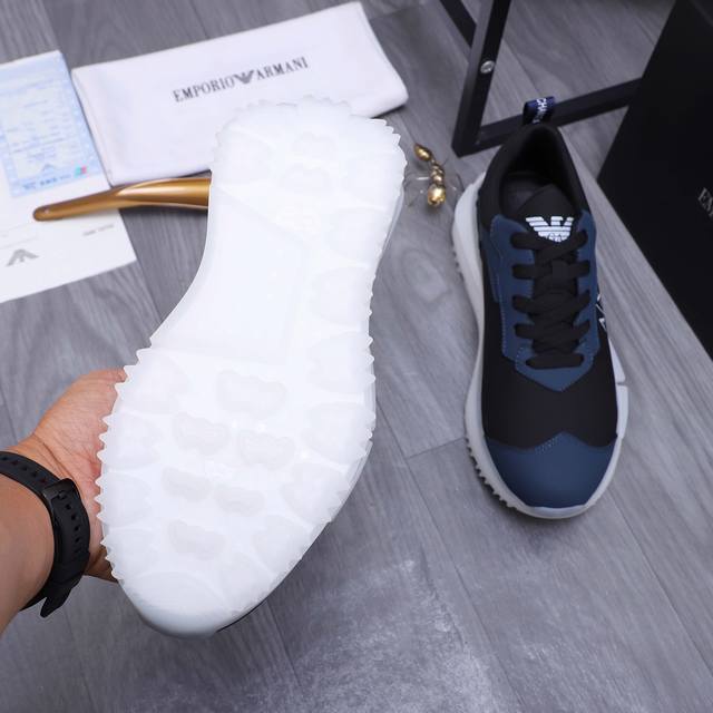 Product Trademark: Armani Casual Shoes Size: 38-44 Product Material: Selected Cowhide Splicing Upper Breathable Mesh Inner Rubber outsole