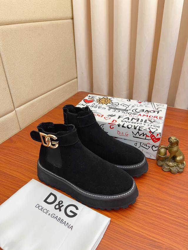 Actual price: Dolce&Gabbana DG original imported top layer cowhide and sheepskin lining, lightweight, comfortable, versatile on the feet, original special supply outsole highly favored by trendy men, welcome to compare exquisite and luxurious quality