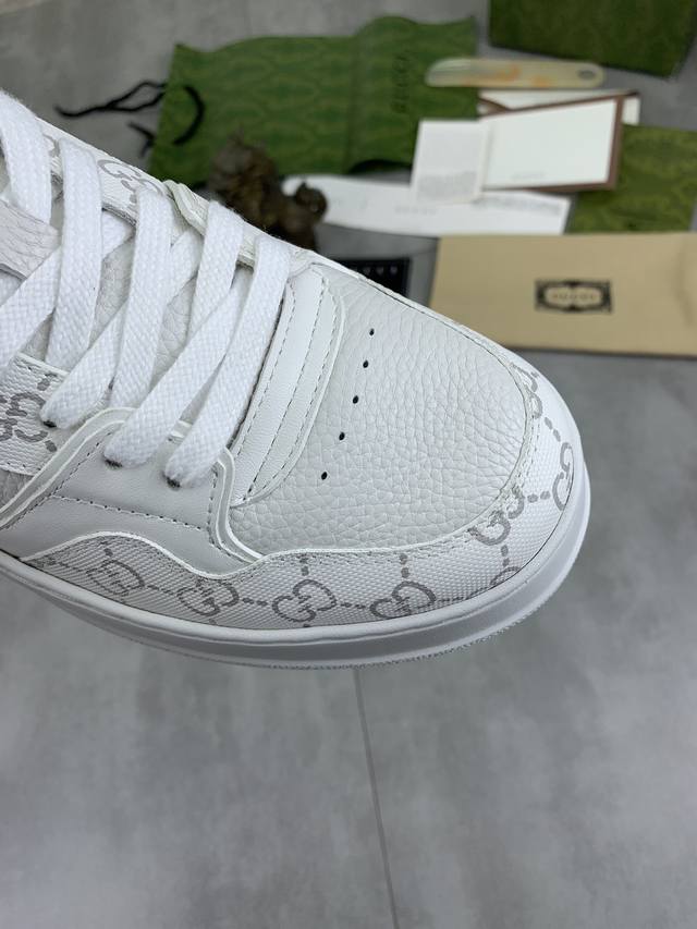 Factory price, real price, top of the line Gucci 24SS counter, latest couple style, thick soled Gucci white shoes, purchasing level Gucci's latest lightweight thick soled white shoes! Top tier chip version! Do you have the same feeling of 