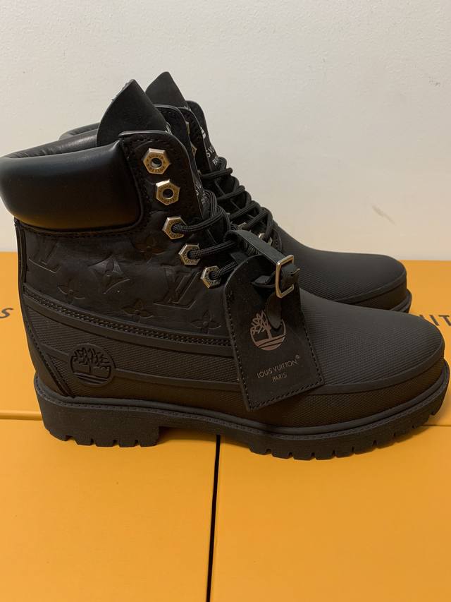 L Family Collaboration P: Couple Size: Women's 35-40 Men's 39-44 45 Customized Timberland Collaboration Via Instagram Lv Early Autumn Timberland Big Yellow Boots