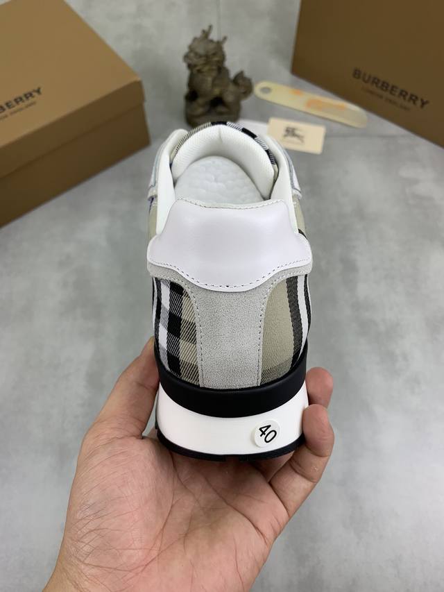 Factory price actual price Knight Burberry sports men's shoes new casual low top men's shoes, new autumn and winter season design, perfect workmanship, lazy foot style to create cabinet quality, shoe upper: fashionable and exquisite Burberry floral f