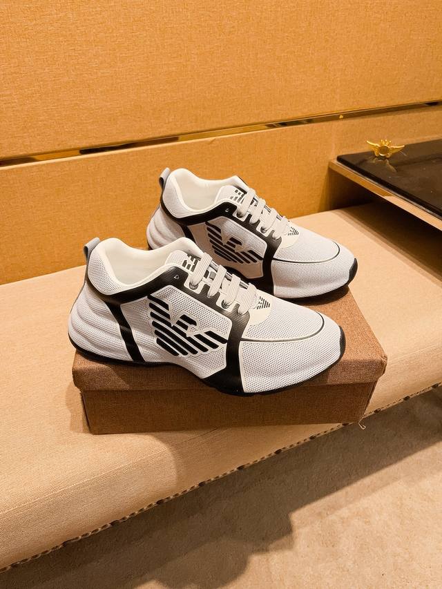 Factory approved Armani men's shoes high-end brand official website 1:1 latest masterpiece: The upper is made of original Italian official website special technology fabric, matched with original comfortable and breathable inner lining, and the origi