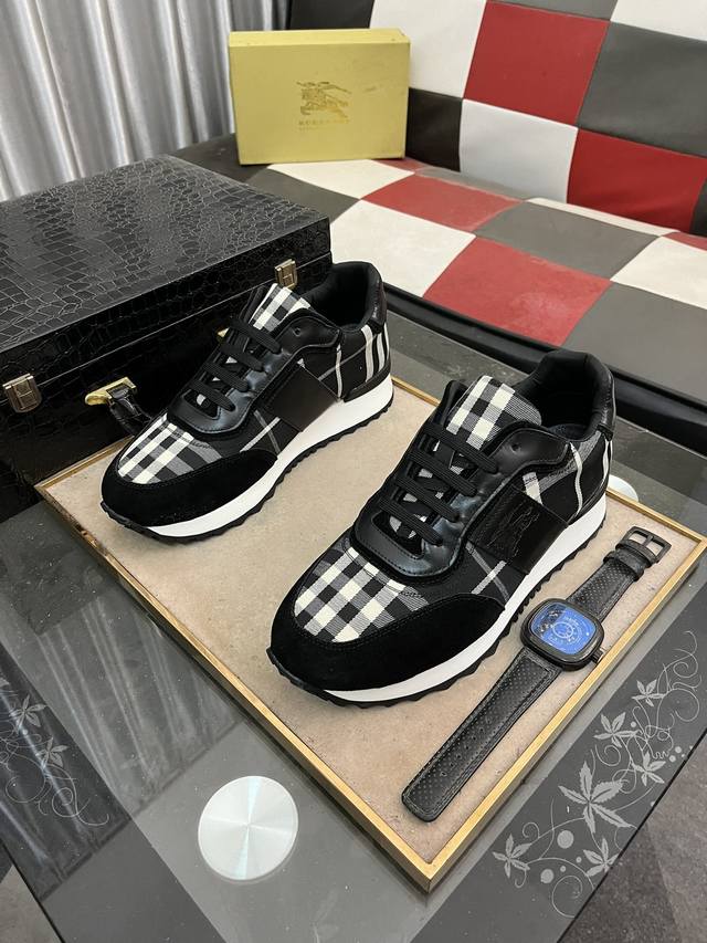Burberry men's fashionable and trendy casual shoes, with high-quality imported cowhide brand special printed fabric on the upper, breathable sheepskin lining and foot pads, exquisite workmanship, high-end atmosphere, and a fashionable model shape. Ru