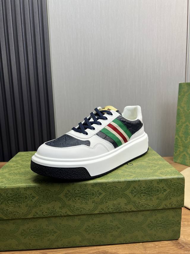Factory price Gucci high-end quality original single shoe upper: Napa calf leather, lychee grain calf leather, computer embroidery brand totem interior: water dyed cowhide outsole: ultra light TPU rubber; Two tone molded outsole with ultra-high quali