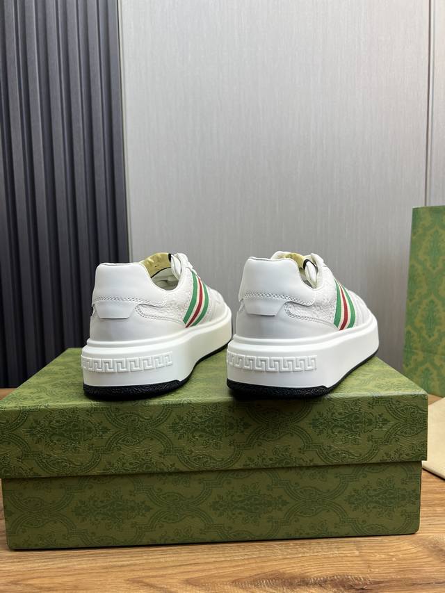 Factory price Gucci high-end quality original single shoe upper: Napa calf leather, lychee grain calf leather, computer embroidery brand totem interior: water dyed cowhide outsole: ultra light TPU rubber; Two tone molded outsole with ultra-high quali