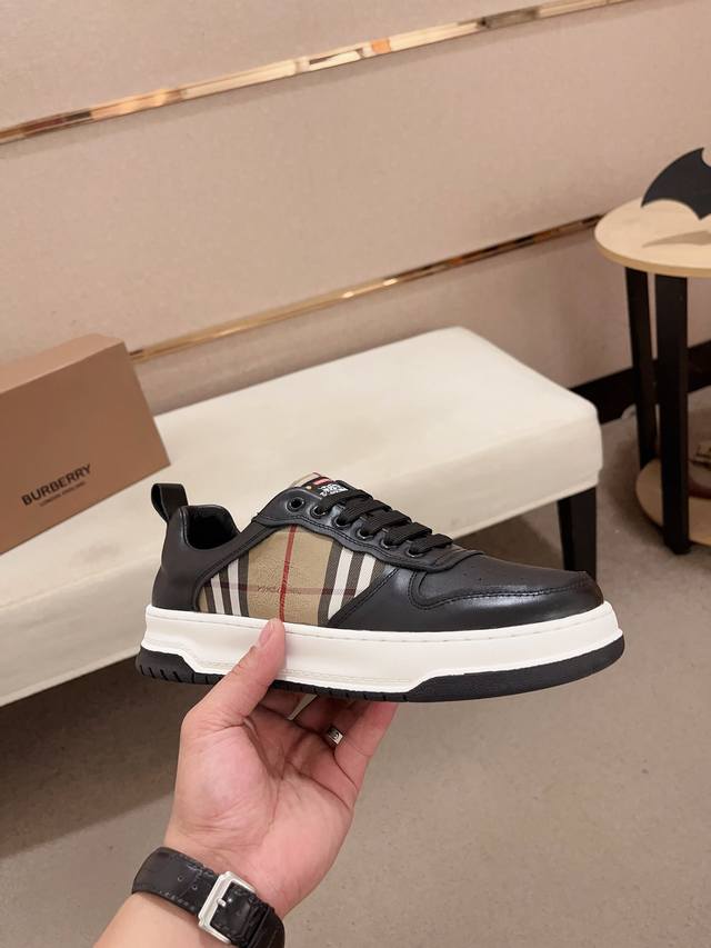 Factory price: Counter synchronized BURBERRY Burberry top purchasing agent synchronized release in size: 38-44. Italian imported cowhide paired with official website fabric. Fully imported sheepskin lining, sole: original factory special supply origi