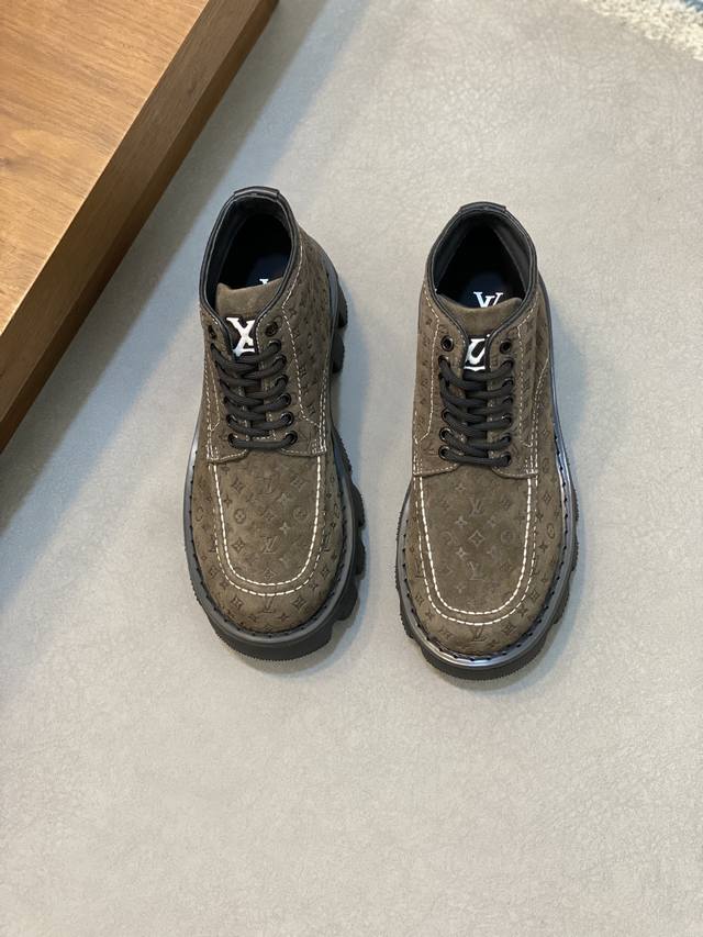 Loui * Vuitton * x Timberland * Timberland presbyopia and ankle boots, LV x Timberland and ankle boots made of Monogram embossed waterproof suede cow