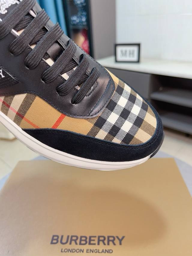 The factory price of Burberry Burbdrry's latest popular casual shoes with the same high version on the official website is the top brand luxury~purchasing agent. The upper is made of imported cowhide patchwork fabric, the original material is high-en