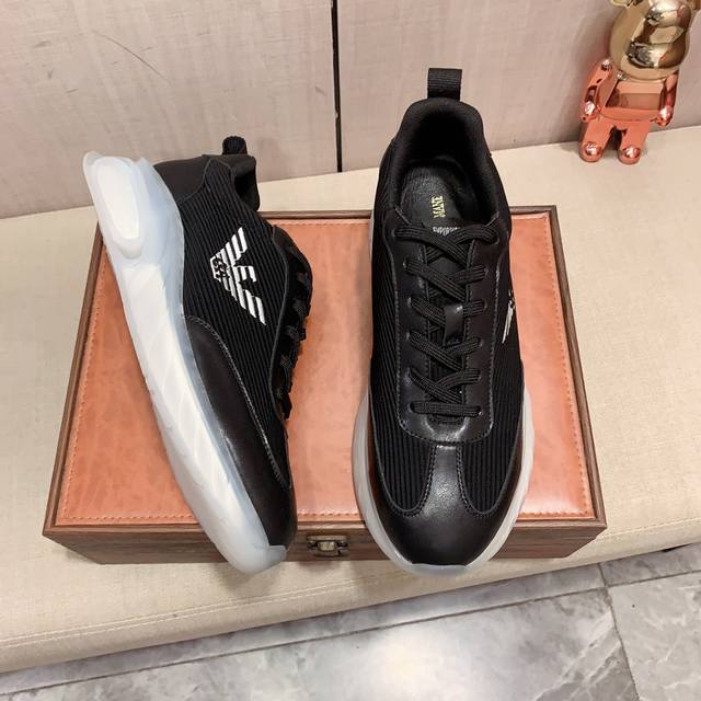 New: Factory price: Armani Armani * latest popular casual shoes, top brand luxury~purchasing agent, top~quality. The shoe upper is made of imported breathable cowhide with breathable sheepskin material, and the foot pads are finely crafted. Original