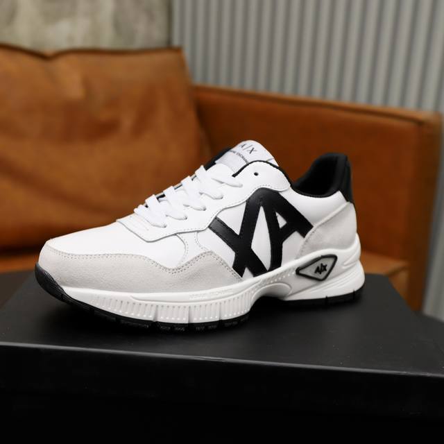 Brand: Armani ARM NI Standard Code: 38-44 45 Customized Grade: Same as on official website Material: Original cowhide fabric Comfortable and breathable inside lightweight and wear-resistant outsole Style Category: Men's fashionable casual shoes Runni