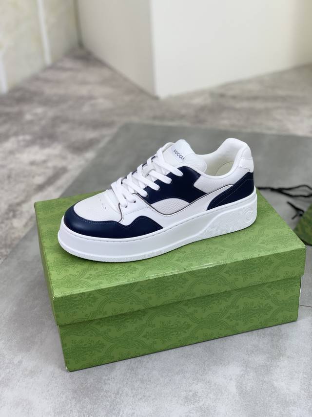 Factory price, real price, top of the line Gucci 24SS counter, latest couple style, thick soled Gucci white shoes, purchasing level Gucci's latest lightweight thick soled white shoes! Top tier chip version! Do you have the same feeling of 