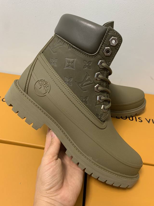L Family Collaboration P: Couple Size: Women's 35-40 Men's 39-44 45 Customized Timberland Collaboration Via Instagram Lv Early Autumn Timberland Big Yellow Boots