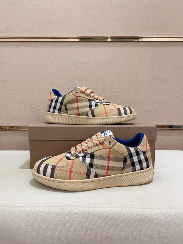 Factory price: synchronized with Burberry and top tier purchasing agents at the counter. Available in size: 38-44. Italian imported cowhide with fully imported sheepskin lining, sole: original factory special supply original sole, exclusive activity 