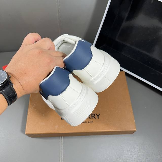 Real price without profit! The latest casual and fashionable men's shoes on Burberry's official website, with a popular and simple style, are exclusive to trendy men Unique official website latest brand element original decoration, fashionable and ge