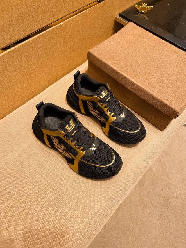 Factory approved Armani men's shoes high-end brand official website 1:1 latest masterpiece: The upper is made of original Italian official website special technology fabric, matched with original comfortable and breathable inner lining, and the origi