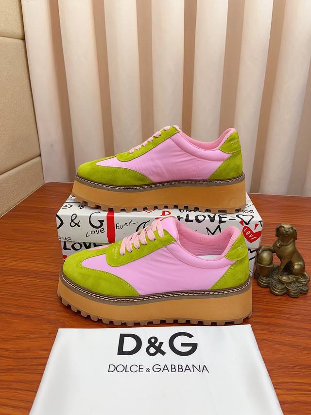 Actual price: Dolce&Gabbana DG original imported top layer cowhide and sheepskin lining, lightweight, comfortable, versatile on the feet, original special supply outsole highly favored by trendy men, welcome to compare exquisite and luxurious quality