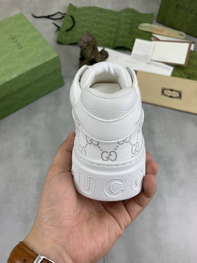 Factory price, real price, top of the line Gucci 24SS counter, latest couple style, thick soled Gucci white shoes, purchasing level Gucci's latest lightweight thick soled white shoes! Top tier chip version! Do you have the same feeling of 