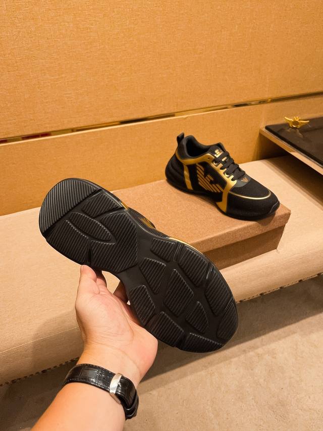 Factory approved Armani men's shoes high-end brand official website 1:1 latest masterpiece: The upper is made of original Italian official website special technology fabric, matched with original comfortable and breathable inner lining, and the origi