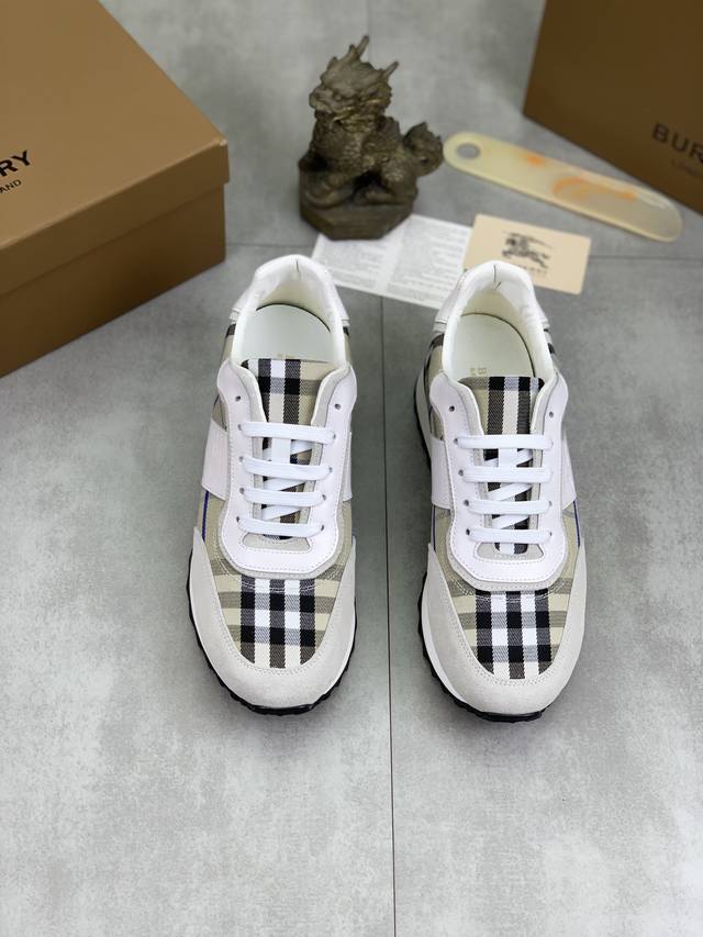 Factory price actual price Knight Burberry sports men's shoes new casual low top men's shoes, new autumn and winter season design, perfect workmanship, lazy foot style to create cabinet quality, shoe upper: fashionable and exquisite Burberry floral f