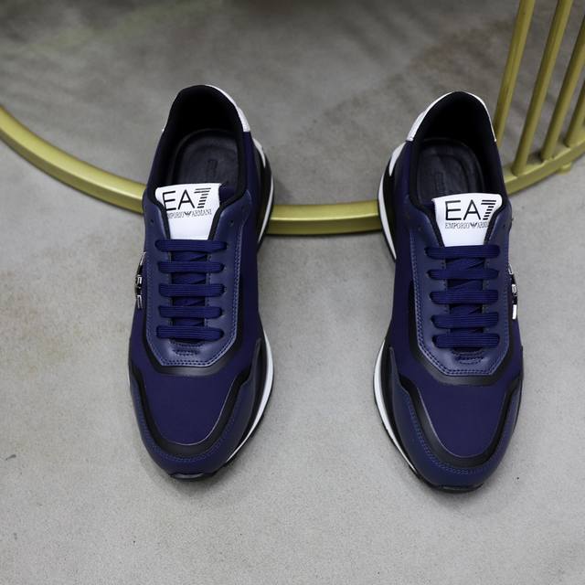 Brand: Armani ARM NI Standard Code: 38-44 45 Customized Grade: Same as on official website Material: Original fabric Comfortable and breathable inner foam Lightweight and wear-resistant outsole Style Category: Men's fashion casual shoes Running sport