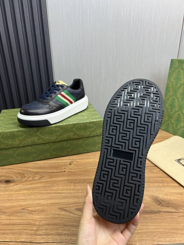 Factory price Gucci high-end quality original single shoe upper: Napa calf leather, lychee grain calf leather, computer embroidery brand totem interior: water dyed cowhide outsole: ultra light TPU rubber; Two tone molded outsole with ultra-high quali
