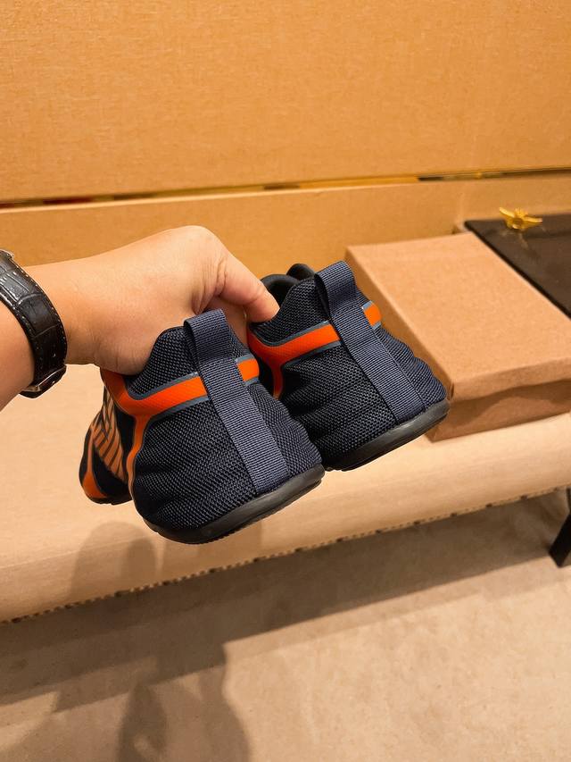 Factory approved Armani men's shoes high-end brand official website 1:1 latest masterpiece: The upper is made of original Italian official website special technology fabric, matched with original comfortable and breathable inner lining, and the origi