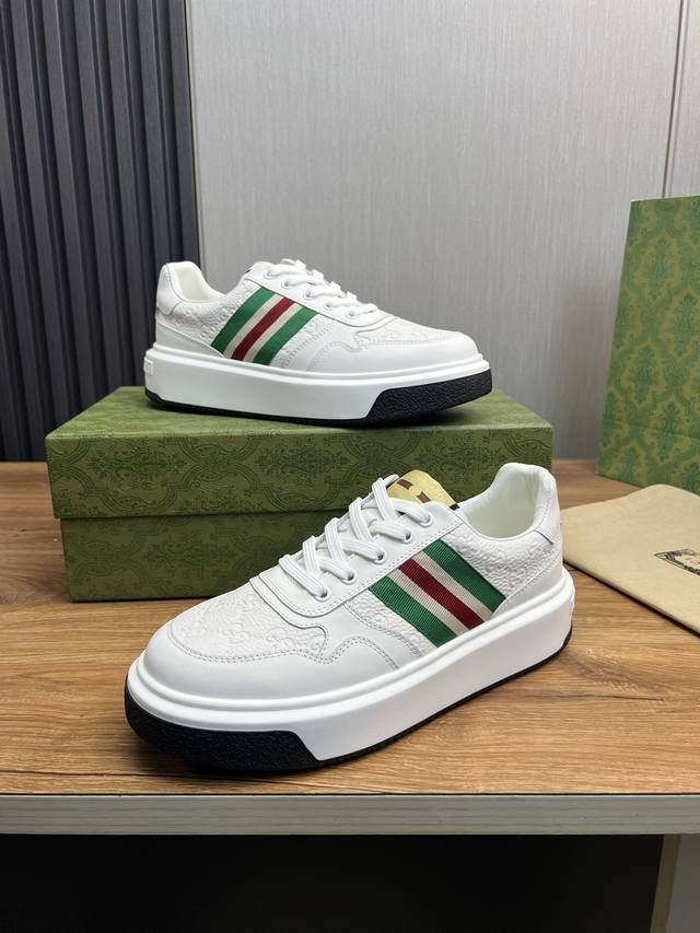 Factory price Gucci high-end quality original single shoe upper: Napa calf leather, lychee grain calf leather, computer embroidery brand totem interior: water dyed cowhide outsole: ultra light TPU rubber; Two tone molded outsole with ultra-high quali