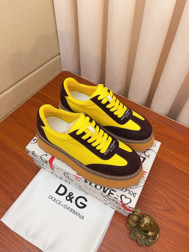Actual price: Dolce&Gabbana DG original imported top layer cowhide and sheepskin lining, lightweight, comfortable, versatile on the feet, original special supply outsole highly favored by trendy men, welcome to compare exquisite and luxurious quality