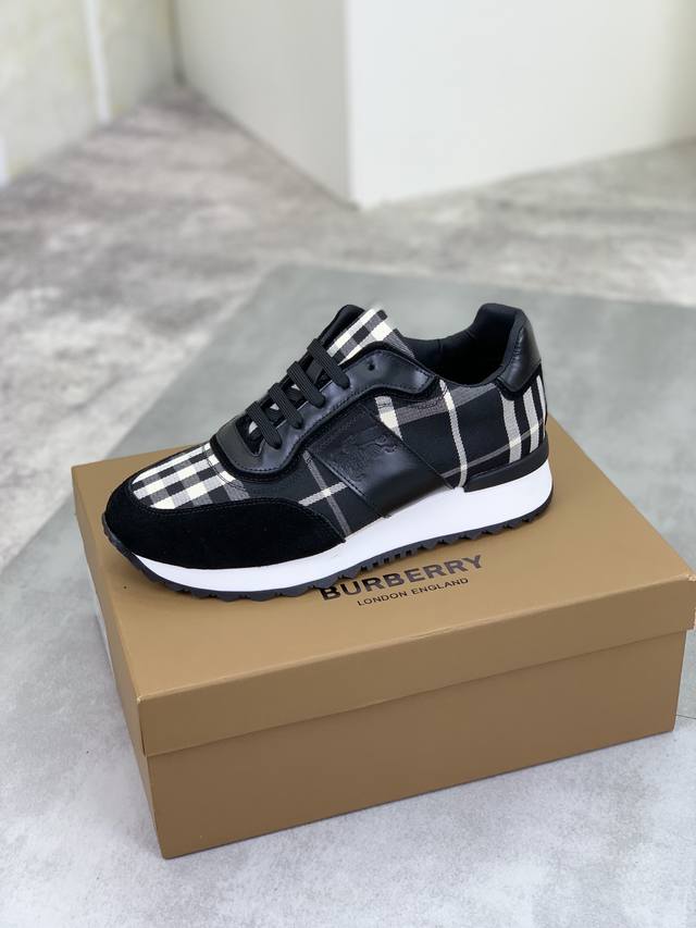 Factory price Knight Burberry sports men's shoes new casual low top men's shoes, new autumn and winter season design, perfect workmanship, set foot lazy style to create cabinet quality, shoe upper: fashionable and exquisite Burberry floral fabric wit