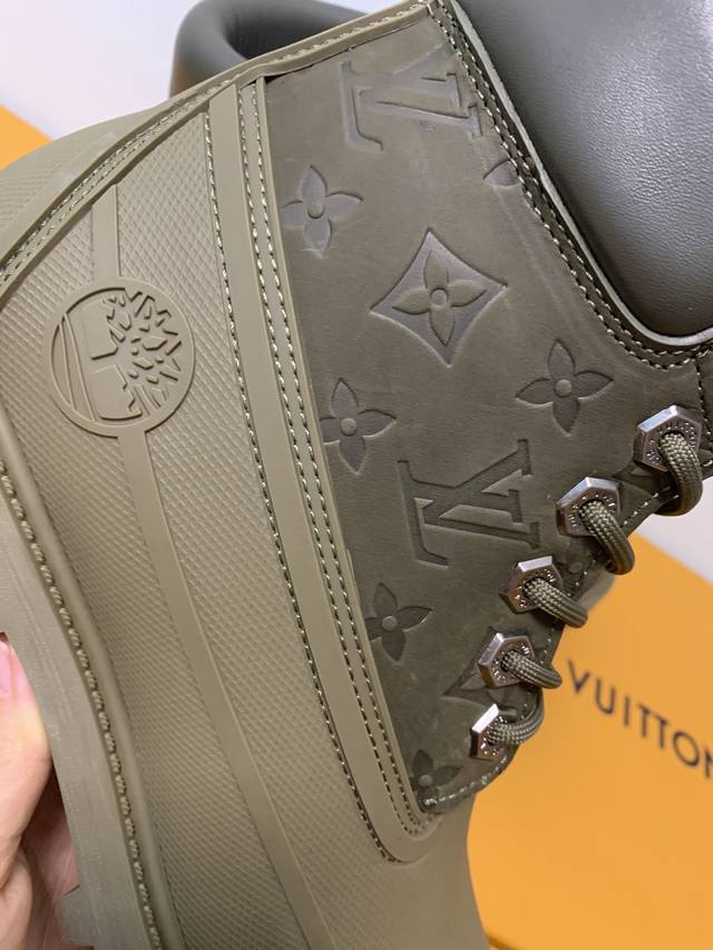 L Family Collaboration P: Couple Size: Women's 35-40 Men's 39-44 45 Customized Timberland Collaboration Via Instagram Lv Early Autumn Timberland Big Yellow Boots