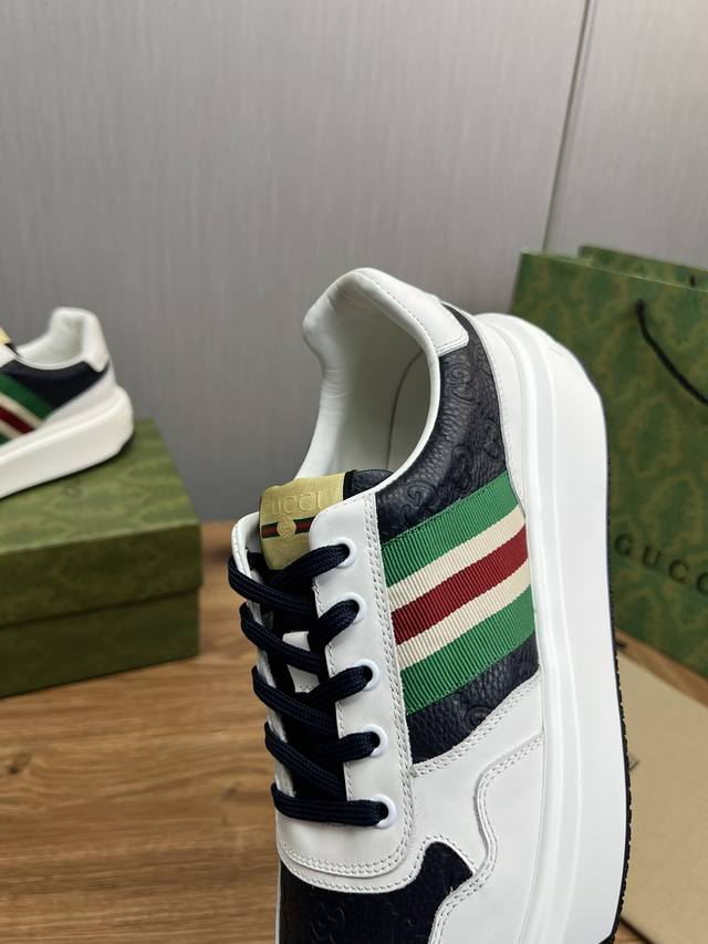 Factory price Gucci high-end quality original single shoe upper: Napa calf leather, lychee grain calf leather, computer embroidery brand totem interior: water dyed cowhide outsole: ultra light TPU rubber; Two tone molded outsole with ultra-high quali
