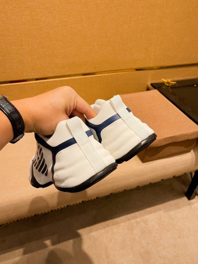 Factory approved Armani men's shoes high-end brand official website 1:1 latest masterpiece: The upper is made of original Italian official website special technology fabric, matched with original comfortable and breathable inner lining, and the origi