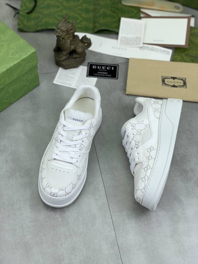 Factory price, real price, top of the line Gucci 24SS counter, latest couple style, thick soled Gucci white shoes, purchasing level Gucci's latest lightweight thick soled white shoes! Top tier chip version! Do you have the same feeling of 