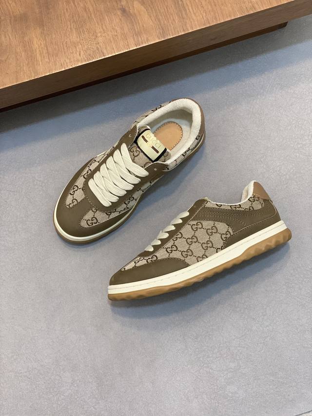 Gucci - High quality original - Upper: Nappa calf leather, Lychee grain calf leather, computer embroidery brand totem - Inner: Water dyed calf leather - outsole: Ultra light TPU rubber; Two tone molded outsole - Ultra high quality control workmanship