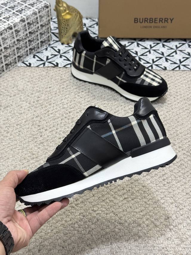 The new Burberry men's classic low cut sneakers, priced at actual factory price BURBERRY2024C, feature vintage plaid cotton paired with cowhide material for a refreshed interpretation, adorned with a refreshed brand logo. Made from sheepskin, durable